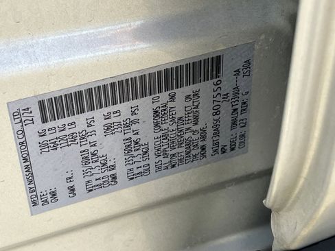 Used 2025 Nissan Rogue SV FWD image 31