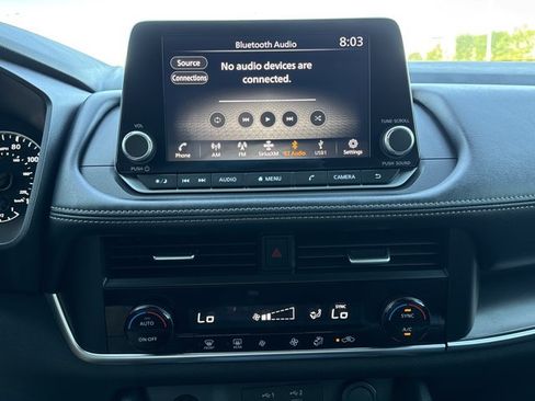 Used 2024 Nissan Rogue SV FWD image 19