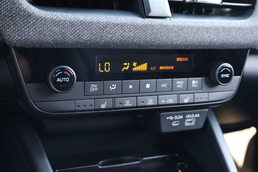 New 2026 Subaru Outback Limited AWD/4WD image 13