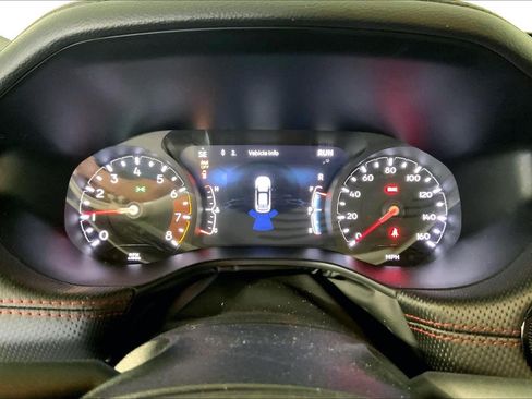 Used 2025 Jeep Compass Trailhawk w/ Trailer Tow Group AWD/4WD image 20