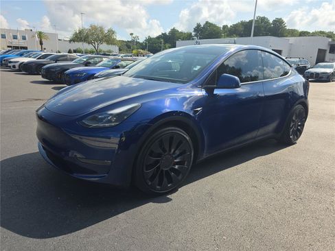 Used 2024 Tesla Model Y Performance AWD/4WD image 6
