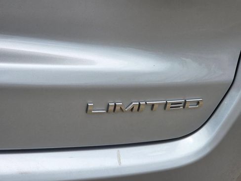Used 2025 Jeep Compass Limited AWD/4WD image 8