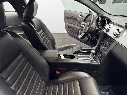 Used 2007 Ford Mustang GT image 41