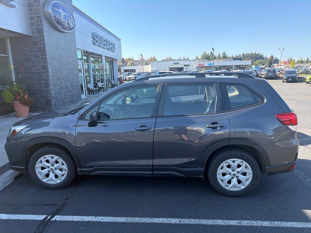 Used 2021 Subaru Forester AWD/4WD image 5