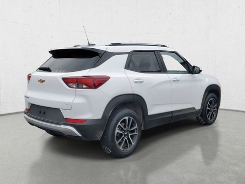 Used 2025 Chevrolet TrailBlazer LT image 7