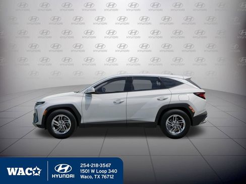 New 2026 Hyundai Tucson SE image 3