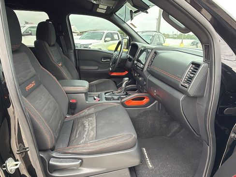 Used 2022 Nissan Frontier Pro-X RWD image 27
