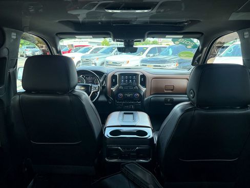 Certified 2019 Chevrolet Silverado 1500 High Country w/ High Country Premium Package AWD/4WD image 16