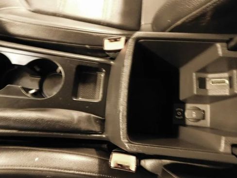 Used 2014 Volkswagen Passat 1.8T Wolfsburg Edition image 31