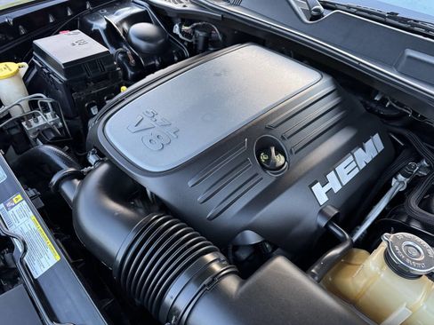 Used 2010 Dodge Challenger R/T image 13