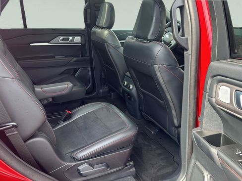 Used 2025 Ford Explorer ST AWD/4WD image 23
