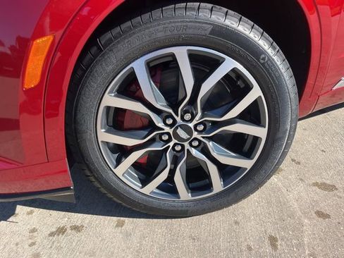 New 2025 Cadillac XT6 Sport w/ LPO, Floor Liner Package image 43