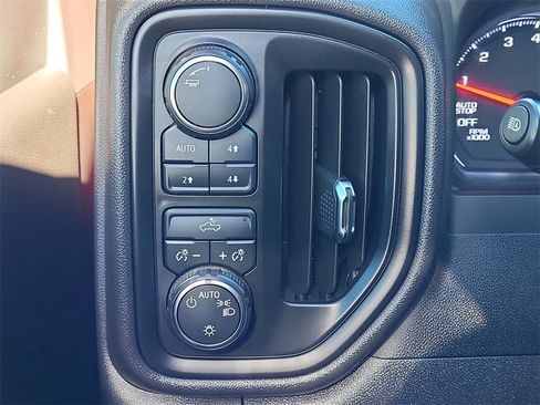 Certified 2024 Chevrolet Silverado 1500 Custom Trail Boss w/ Turbomax Blackout Package image 28