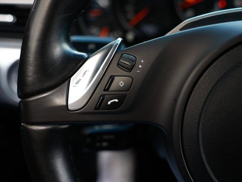 Used 2013 Porsche 911 Carrera 4 image 30