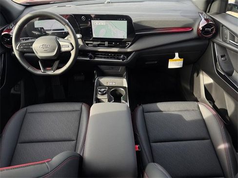 New 2026 Chevrolet Equinox RS w/ LPO, Floor Liner Package image 6