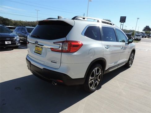 Certified 2025 Subaru Ascent Touring image 5