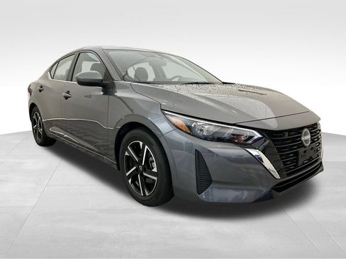 Used 2025 Nissan Sentra SV FWD image 8