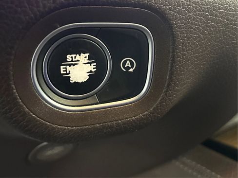 Used 2020 Mercedes-Benz GLS 450 4MATIC image 40