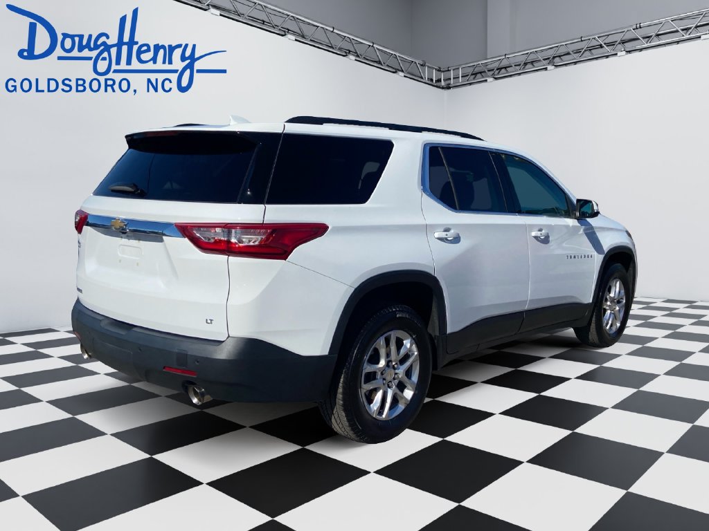 Used 2021 Chevrolet Traverse LT w/ LPO, Floor Liner Package FWD image 5