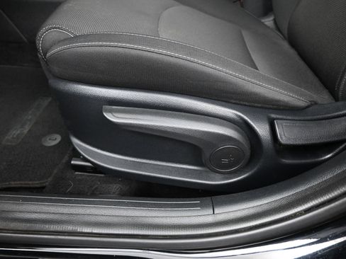 Used 2022 Kia Forte LXS image 11