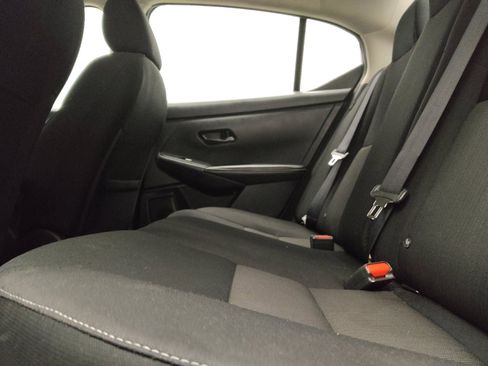 Used 2025 Nissan Sentra SV FWD image 18