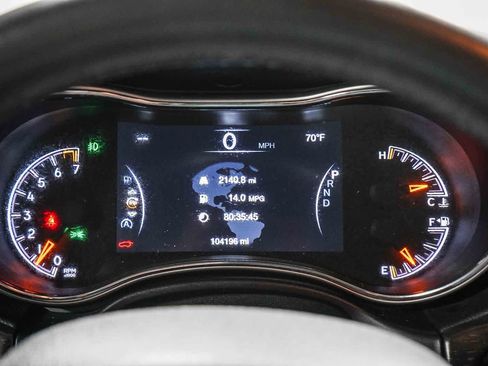 Used 2018 Jeep Grand Cherokee Laredo RWD image 22