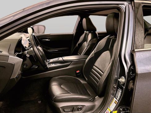 Used 2019 Toyota Avalon Touring w/ Advanced Safety Package FWD image 24