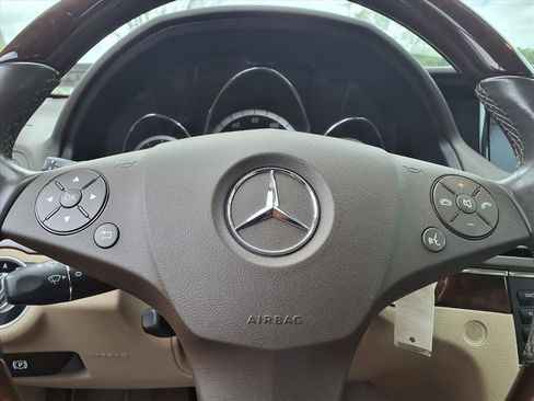 Used 2011 Mercedes-Benz E 350 Cabriolet image 20