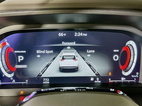 Used 2025 Nissan Rogue SL image 19