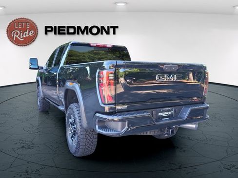 Used 2026 GMC Sierra 2500 AT4X w/ LPO, Black Badging Package AWD/4WD image 7