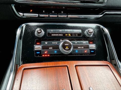 Used 2019 Lincoln Navigator L Reserve w/ Cargo Package image 24