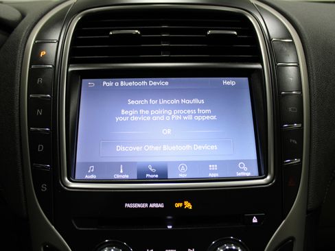 Used 2020 Lincoln Nautilus Reserve w/ Equipment Group 201A image 18