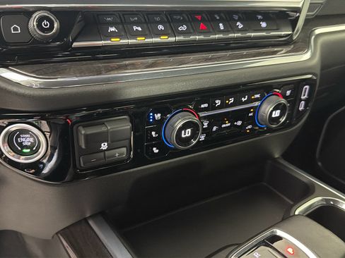 Used 2024 Chevrolet Silverado 1500 LTZ w/ Technology Package AWD/4WD image 24