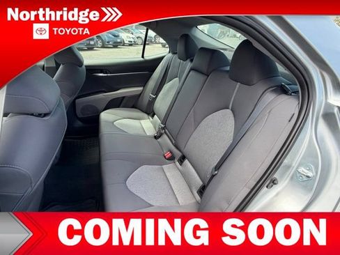 Used 2022 Toyota Camry LE FWD image 7