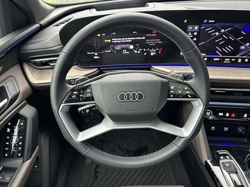 Certified 2025 Audi Q5 Premium Plus w/ Premium Plus image 17