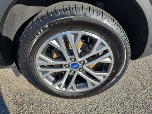 Used 2022 Ford Escape SEL image 35