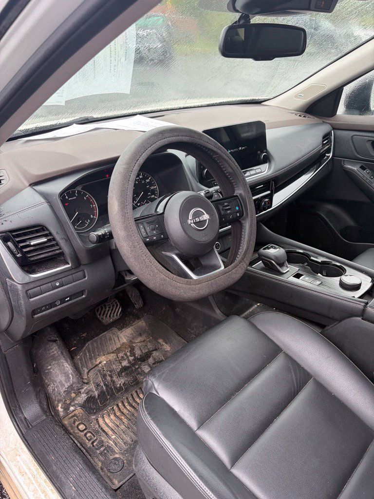 Used 2023 Nissan Rogue SL w/ SL Premium Package AWD/4WD image 8