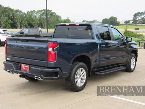 Used 2022 Chevrolet Silverado 1500 RST AWD/4WD image 6