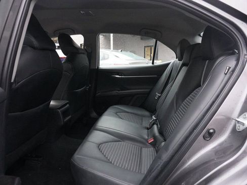 Used 2023 Toyota Camry SE image 32