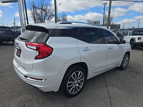 Used 2023 GMC Terrain Denali w/ Denali Premium Package image 3