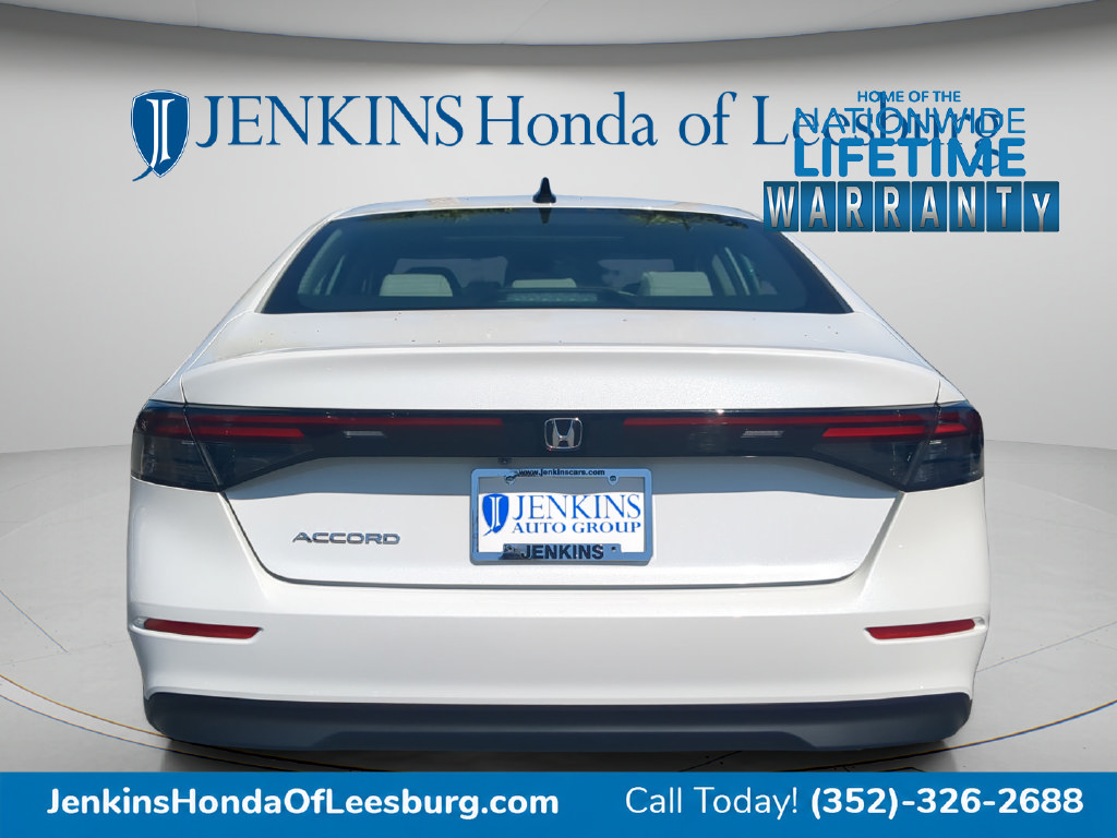Used 2025 Honda Accord SE image 5