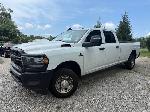 Used 2023 RAM 2500 Tradesman AWD/4WD image 3