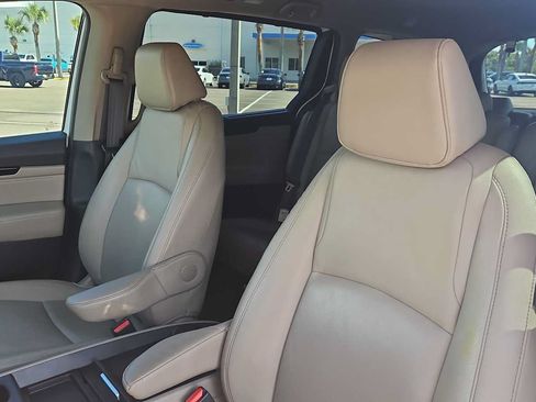 Used 2021 Honda Odyssey Touring image 13