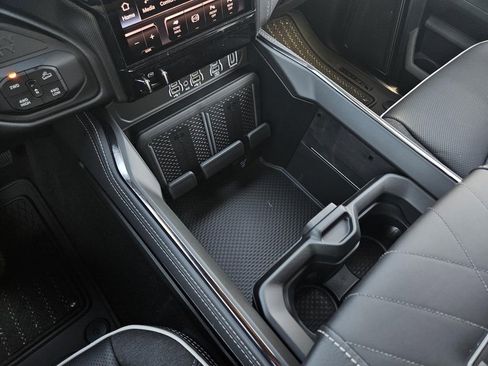 New 2026 RAM 2500 Limited image 30