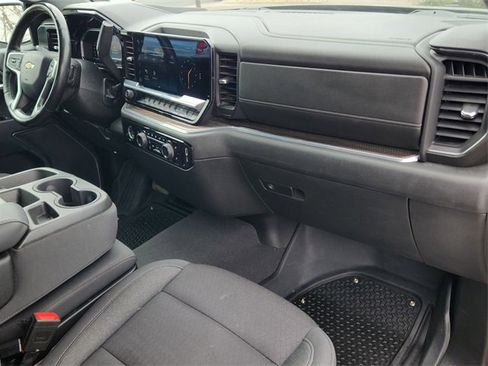 Used 2023 Chevrolet Silverado 1500 LT w/ Protection Package image 16