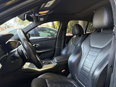 Used 2019 BMW 330i Sedan w/ M Sport Package RWD image 7