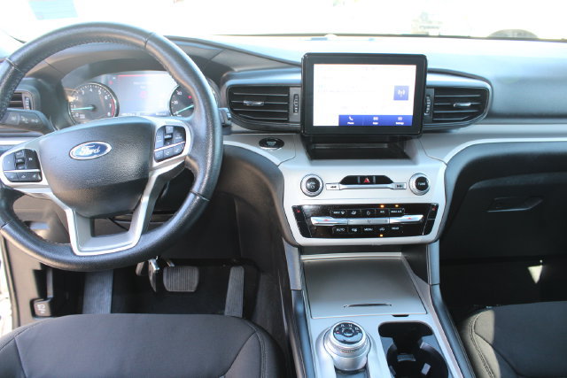 Used 2023 Ford Explorer XLT RWD image 14