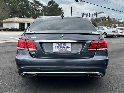 Used 2016 Mercedes-Benz E 400 Sedan image 5