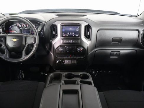 Used 2020 Chevrolet Silverado 1500 Custom w/ Custom Value Package image 6