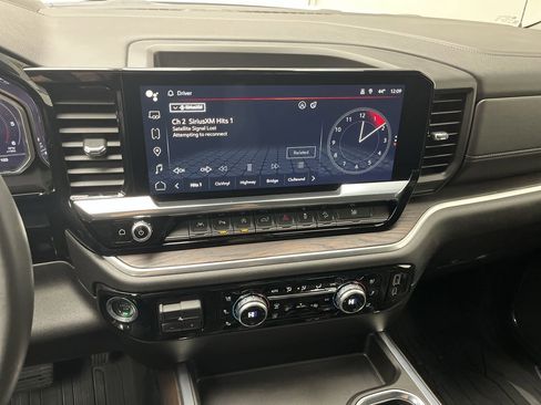 Certified 2024 GMC Sierra 1500 SLT w/ SLT Premium Plus Package image 18